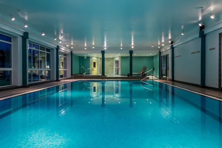 Pool 73 of 156