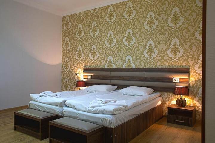 Room 13 of 54