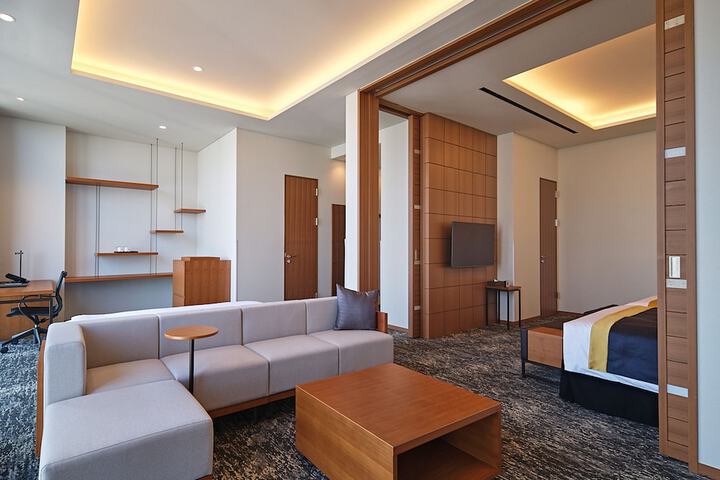 Room 16 of 158