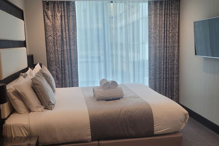 Room 47 of 90
