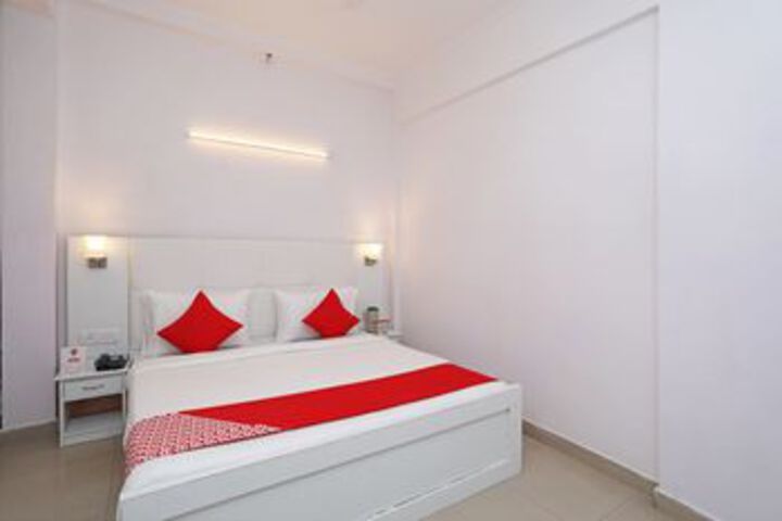 Room 14 of 26
