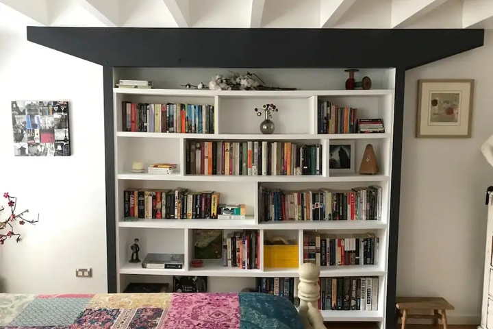 Room 6 of 15