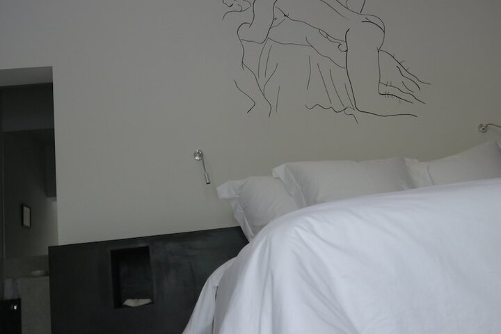 Room 15 of 39