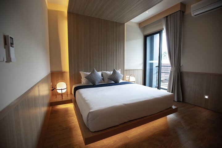 Room 8 of 67