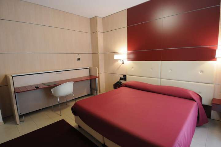 Room 16 of 41