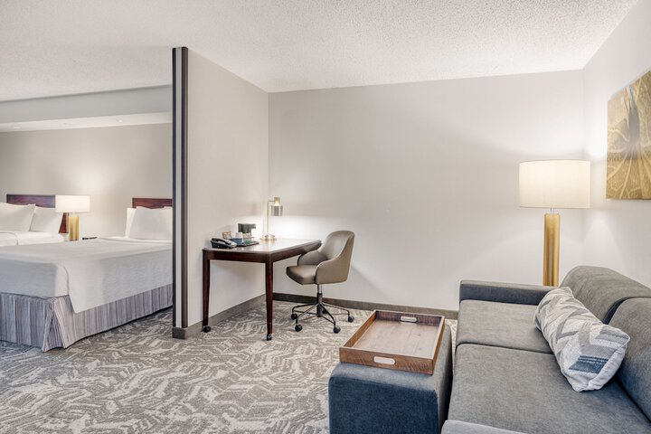 Room 18 of 32