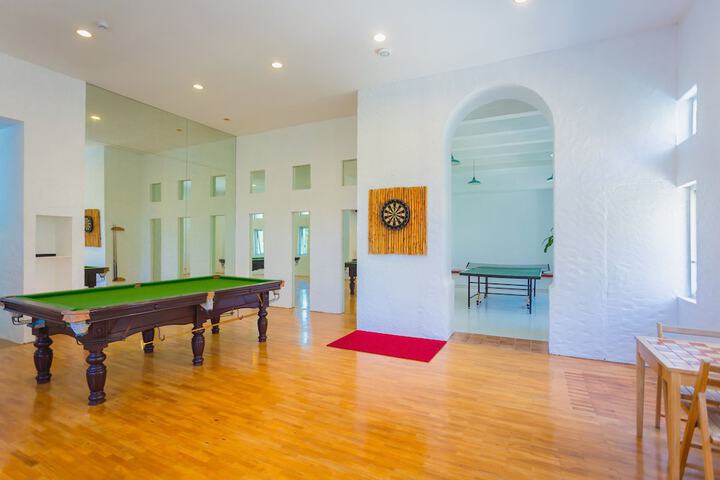 Room 40 of 50