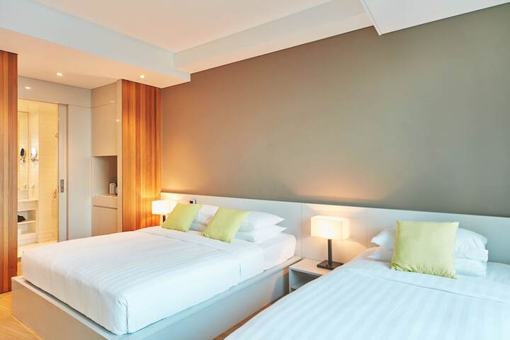 Room 15 of 107