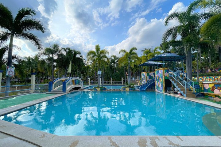 Pool 157 of 200