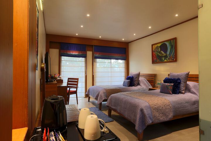 Room 4 of 29