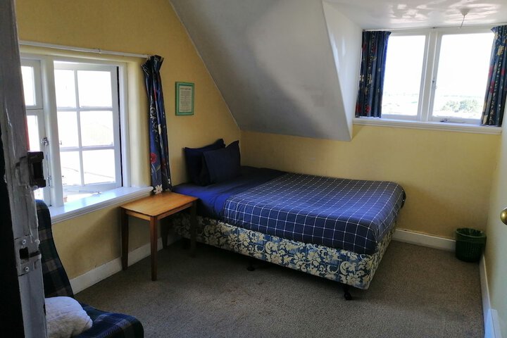 Room 25 of 62