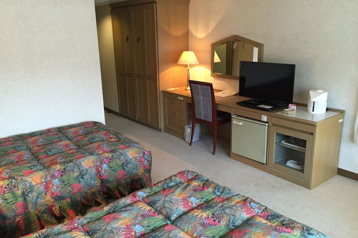 Room 10 of 58