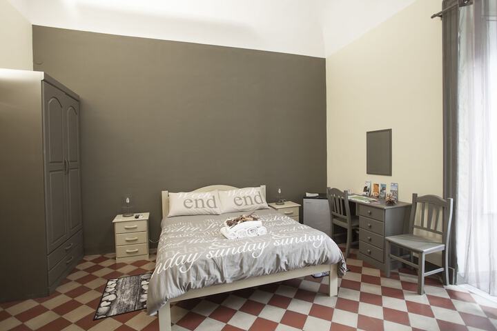 Room 19 of 35