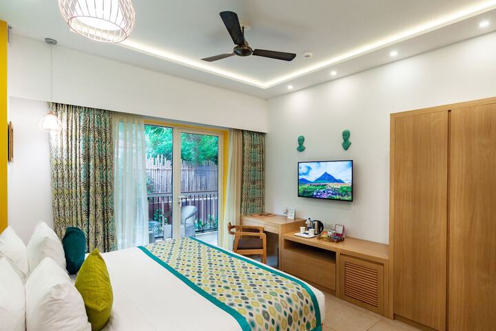 Room 5 of 24
