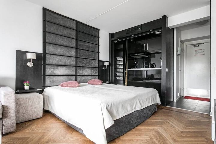 Room 209 of 865
