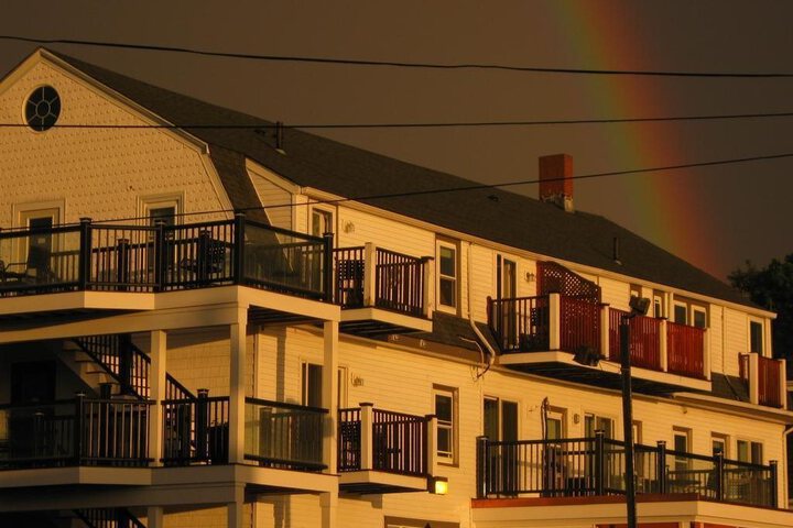 Image of THE INN AT CRYSTAL COVE ON BOSTON HARBOR