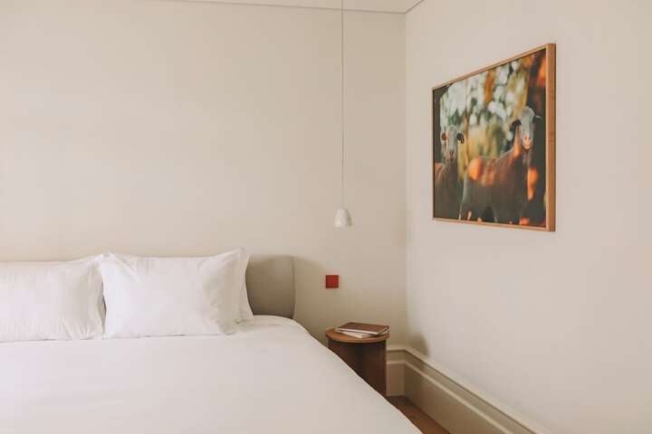Room 55 of 186