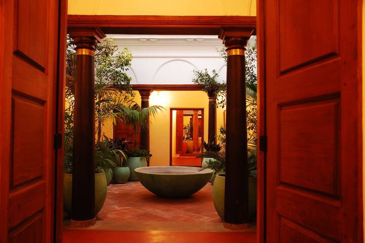 Guest Lobby