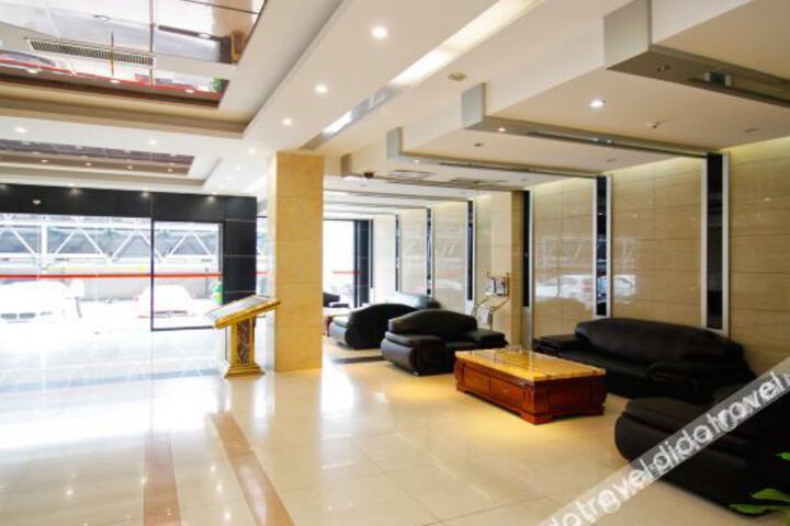 Hotel Interior 11 of 28