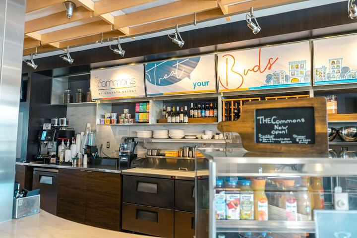 Breakfast area