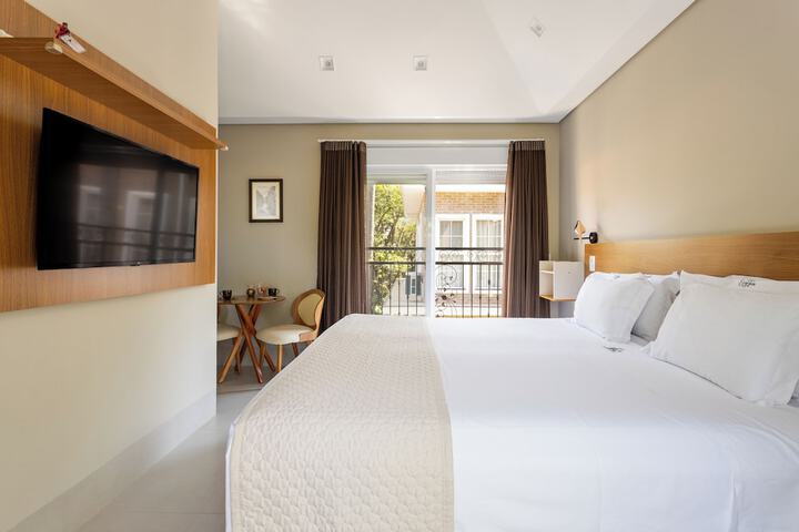 Room 46 of 218