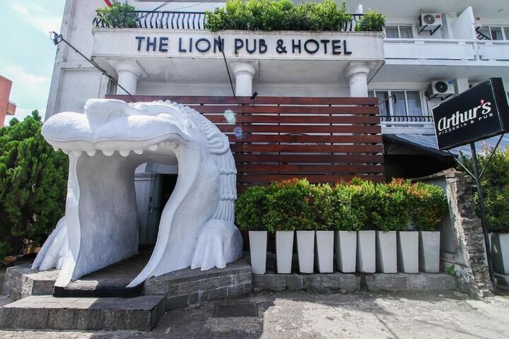 Hotel 12 of 12