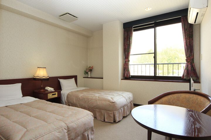 Room 8 of 57