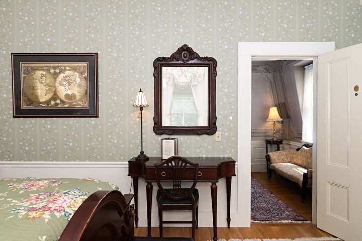 Room 13 of 88