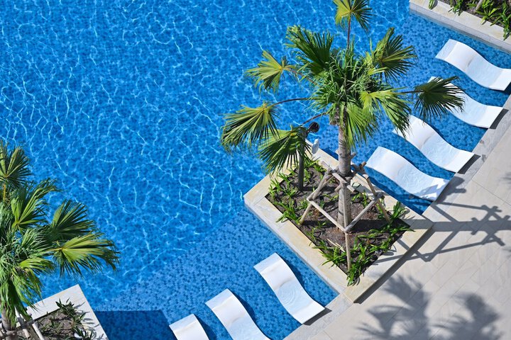 Pool 106 of 147
