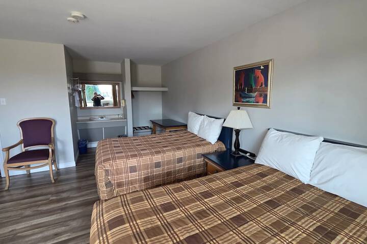 Room 10 of 21