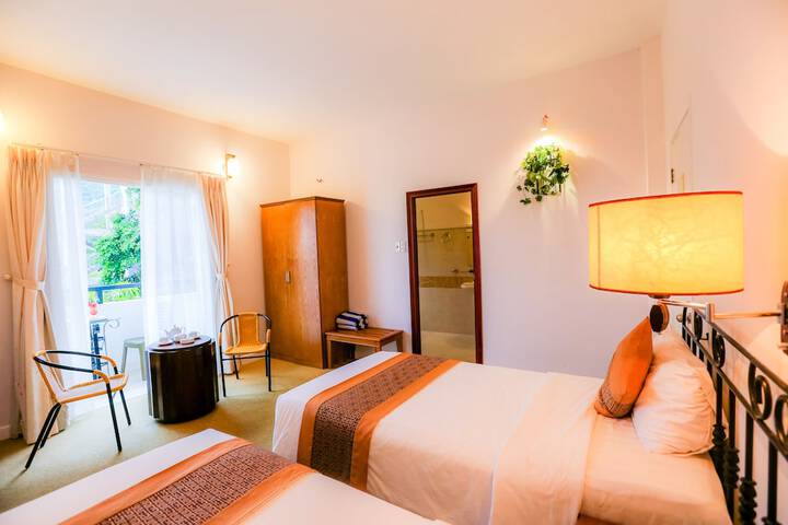 Room 7 of 40