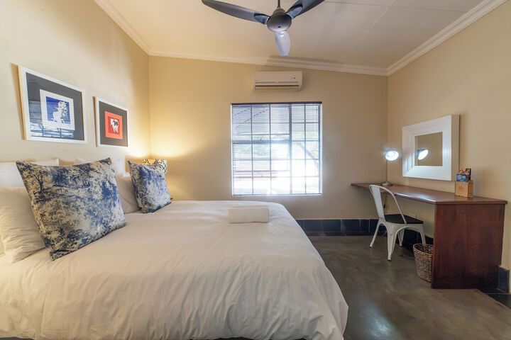 Room 12 of 42