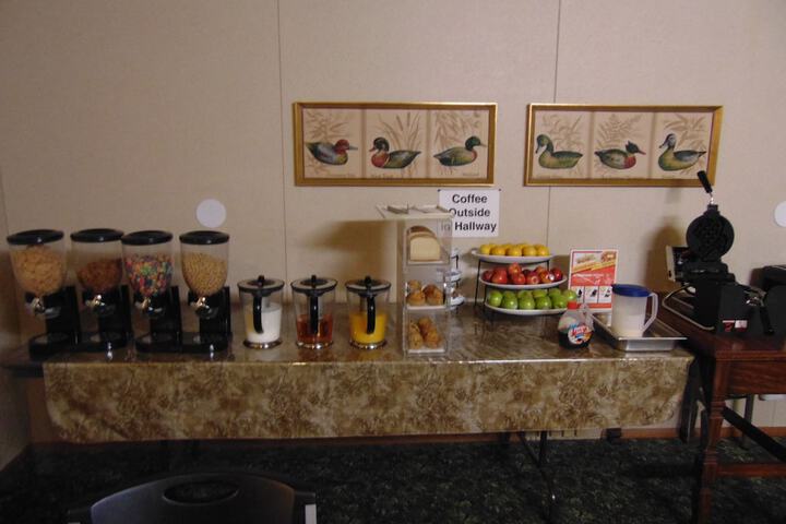 Breakfast/Coffee Service 20 of 31