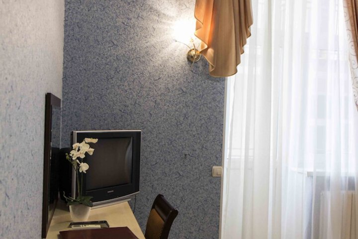 Room 28 of 54