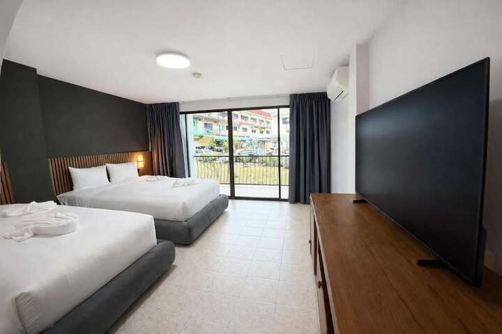 Room 5 of 39