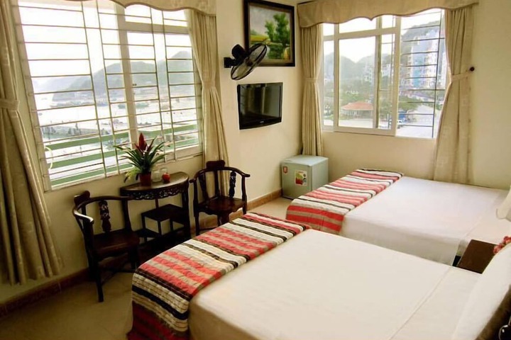 Room 9 of 47