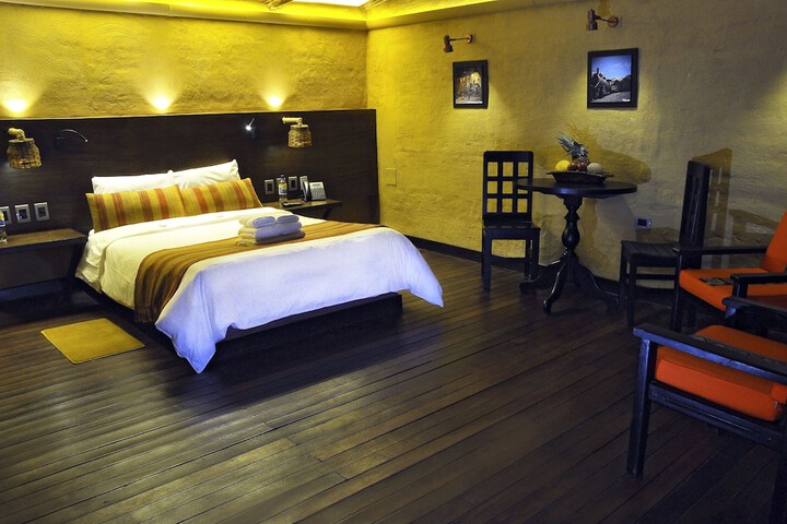 Room 9 of 49