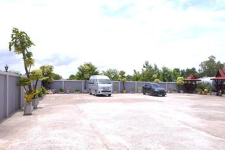 Property Grounds 20 of 26
