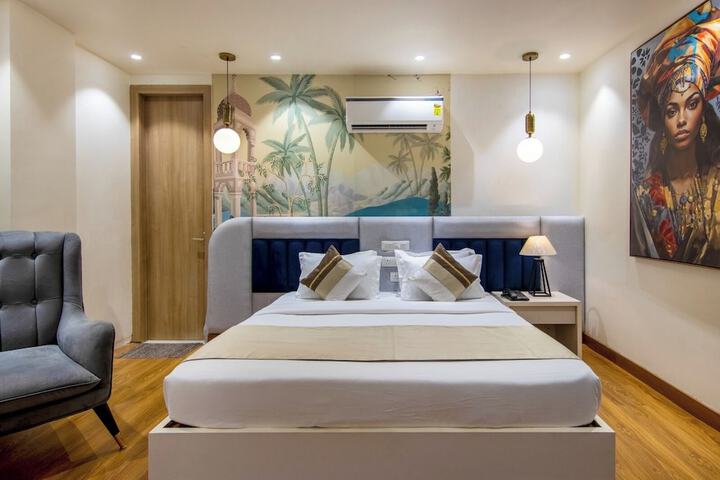 Room 41 of 76