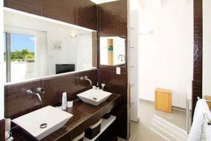 Room 4 of 46