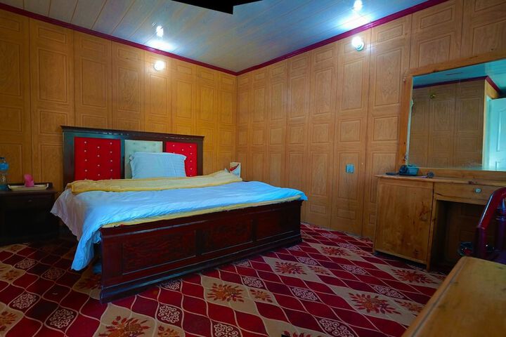 Room 7 of 67