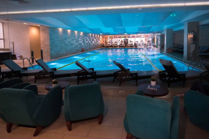 Pool 42 of 92