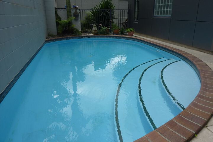 Hotel with Pool