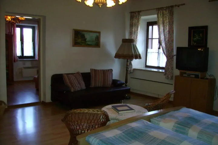 Room 3 of 13