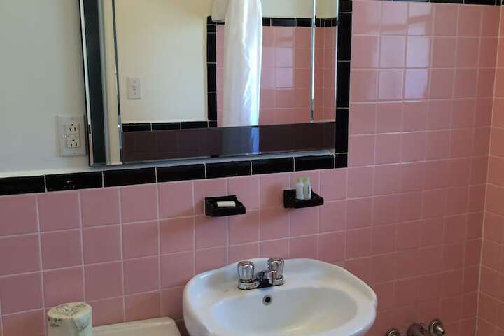Double Premium Queen Bed (3 of 10)