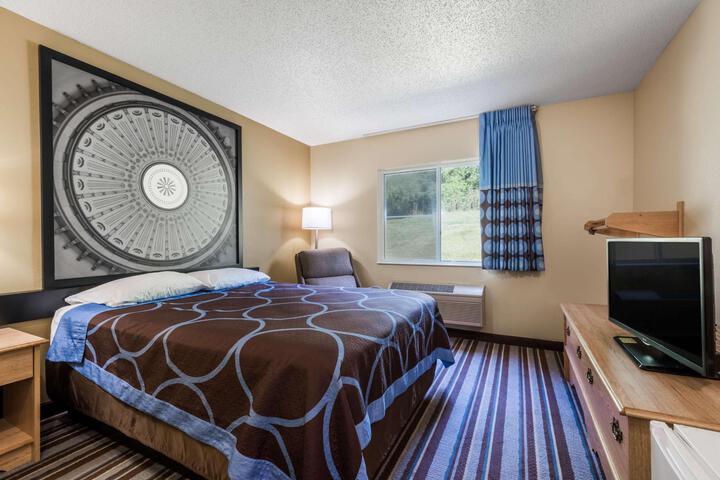 1 Queen Bed Mobility Accessible (11 of 16)