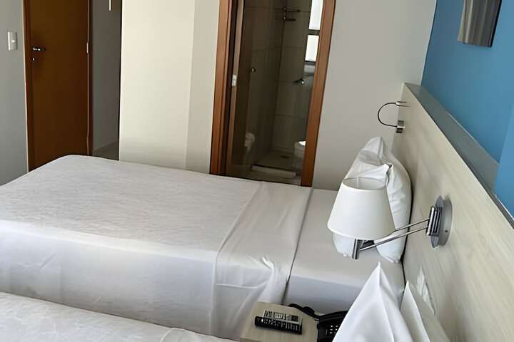 Room 64 of 137