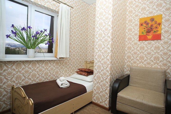 Room 10 of 53
