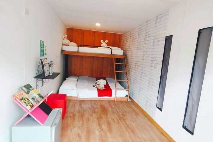 Room 14 of 46