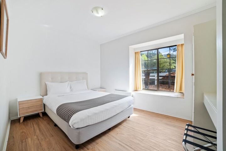 Room 7 of 62